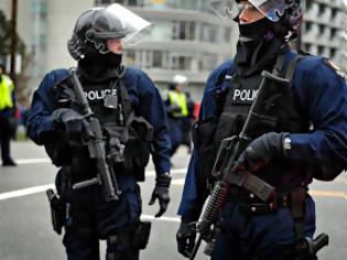 Φωτογραφία για Η Βρετανία αυξάνει τους αστυνομικούς για να αποφύγει το τρομοκρατικό χτύπημα...