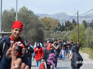 Φωτογραφία για Χίος: Έφυγαν οι μισοί πρόσφυγες από το xot spot! Άγνωστο που κατευθύνονται!