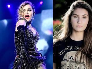 Φωτογραφία για Προκαλεί ξανά η Madonna: Έκανε πρόταση γάμου από σκηνής στην 17χρονη Ελληνίδα fan της!