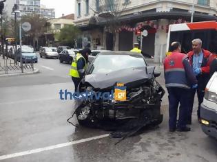 Φωτογραφία για Σύγκρουση αυτοκινήτων στο κέντρο της Θεσσαλονίκης