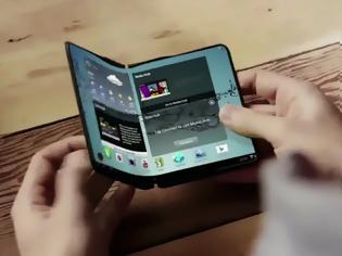 Φωτογραφία για H Samsung σχεδιάζει την παραγωγή ενός «smartlet» με αναδιπλούμενη οθόνη!