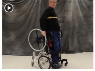 Φωτογραφία για Επαναστατική αναπηρική καρέκλα βοηθά όσους την χρησιμοποιούν να στέκονται όρθιοι