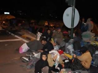 Φωτογραφία για Αποκλεισμός της Ε.Ο. Λάρισας-Τρικάλων από τους πρόσφυγες [video]