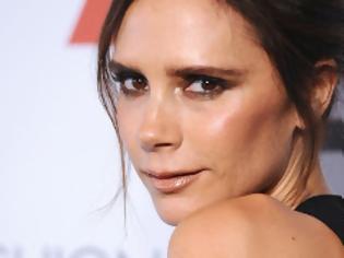 Φωτογραφία για Θα πάθετε πλάκα! Δείτε τη Victoria Beckham όπως δεν την έχετε ξαναδεί σε φωτογράφιση.... [photos]