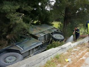 Φωτογραφία για Τροχαίο ατύχημα με στρατιωτικό όχημα στη Ρόδο