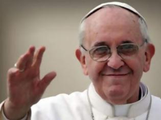 Φωτογραφία για Φοιτητές Θεολογίας ικετεύουν με δάκρυα να ακυρωθεί το ταξίδι του Πάπα στη Λέσβο