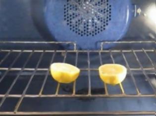 Φωτογραφία για ΤΕΛΕΙΟ: Βάζει ένα λεμόνι στο φούρνο - Μόλις δείτε γιατί, θα το κάνετε κι εσείς ΑΜΕΣΩΣ...