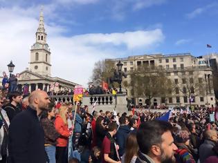 Φωτογραφία για Μεγάλη διαδήλωση κατά της λιτότητας και του Κάμερον στο Λονδίνο
