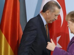 Φωτογραφία για Το Spiegel ξεφτιλίζει τη Μέρκελ-υποτακτικό του Ερντογάν… [photo]