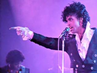 Φωτογραφία για Αποτέφρωσαν τον Prince: Πόσο κόστισε η αποτέφρωση και που θα μείνουν οι στάχτες του; [photos]