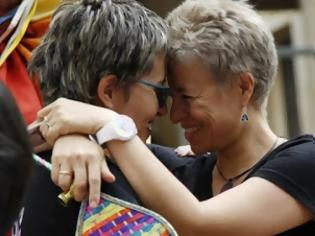 Φωτογραφία για Κολομβία: Νομιμοποιήθηκε ο γάμος ομόφυλων ζευγαριών