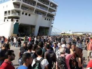 Φωτογραφία για Απίστευτο! Πόσοι είναι οι πρόσφυγες και οι μετανάστες σε όλη την Ελλάδα;