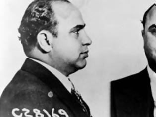Φωτογραφία για 1931: Ο Al Capone κατηγορείται από την δικαιοσύνη των ΗΠΑ για... φοροδιαφυγή [photos]