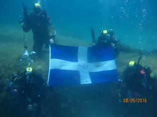 Φωτογραφία για Άσκηση Καταδύσεως και αμφίβια εκπαίδευση Μονάδας Εφέδρων Καταδρομών Μ.Ε.Κ.