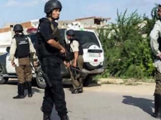 Φωτογραφία για Τυνησία: Τέσσερις αστυνομικοί νεκροί από έκρηξη βόμβας