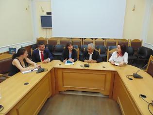 Φωτογραφία για Συνάντηση της Πρέσβειρας της Βουλγαρίας με τον Αντιπεριφερειάρχη Ηρακλείου στη Περιφέρεια Κρήτης