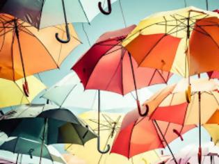 Φωτογραφία για 8 απίστευτα πράγματα που μπορείτε να κάνετε με μια ομπρέλα! [photos]