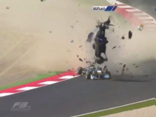 Φωτογραφία για Τρομακτικό ατύχημα στον αγώνα της Formula 3 στο Spielberg [video]