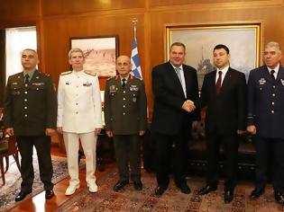 Φωτογραφία για Συνάντηση ΥΕΘΑ Π. Καμμένου με τον Αντιπρόεδρο της Αρμενικής Βουλής E. Sharmazanov και τον Ρώσο κοσμοναύτη F. Γραμματικόπουλο Yurchikhin