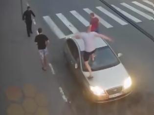 Φωτογραφία για MONO EKEI: Τρελοί Ρώσοι, αχαλίνωτη βία στους δρόμους [video]