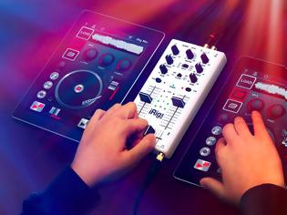 Φωτογραφία για AmpMe : Παίξτε μουσική από το iphone σας στα iPhone των φίλων σας