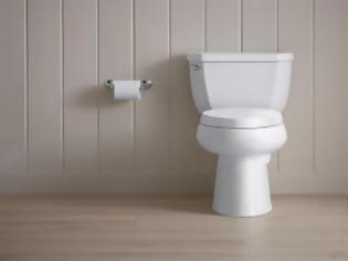 Φωτογραφία για Μεγάλη προσοχή: Γιατί πρέπει ΠΑΝΤΑ να έχετε κλειστό το καπάκι της τουαλέτας;