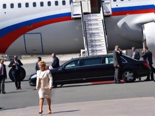 Φωτογραφία για Δήλωση της ΥΜΑΘ για τη συνάντησή της με τον Πρόεδρο της Ρωσίας στο Αεροδρόμιο Μακεδονία