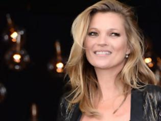 Φωτογραφία για Τρελή 40αρα η Kate Moss! Παράτησε τον 28χρονο για τον 18χρονο! [photos]