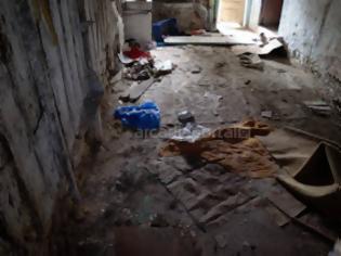 Φωτογραφία για Σοκ στην Τρίπολη: Άστεγος μένει σε ετοιμόρροπο κτίριο
