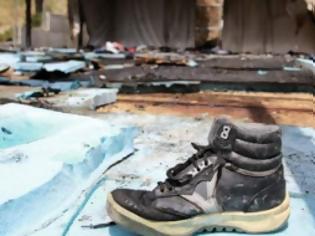 Φωτογραφία για Εικόνες βιβλικής καταστροφής στη Μόρια – Καμένες σκηνές, πεταμένα φαγητά και παπούτσια [photos]