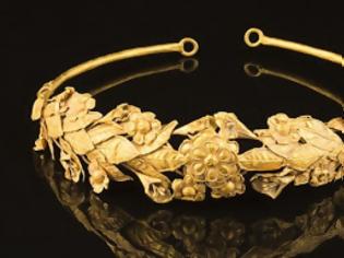 Φωτογραφία για Βρετανός βρήκε αρχαίο ελληνικό χρυσό στέμμα 2.300 ετών κάτω από το... κρεβάτι του!