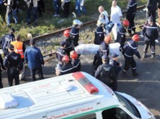 Φωτογραφία για 33 νεκροί και 22 τραυματίες από σύγκρουση ημιφορτηγού με λεωφορείο στην Αλγερία