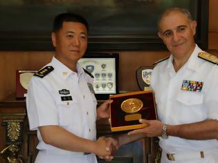 Φωτογραφία για Επίσκεψη Αντιπροσωπείας Πολεμικού Ναυτικού της Κίνας στο ΓΕΝ και στο Αρχηγείο Στόλου