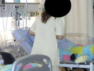 Φωτογραφία για Πανικός στην Πάτρα τα ξημερώματα: Νοσοκόμα έπαθε αμόκ και...
