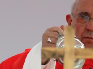 Φωτογραφία για O Πάπας επέστρεψε δωρεά στον πρόεδρο της Αργεντινής εξαιτίας του…. 666!