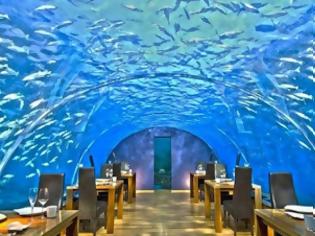 Φωτογραφία για ΔΕΙΤΕ το Εστιατόριο μέσα...στη θάλασσα - Εσεις θα πηγαίνατε; [photos]