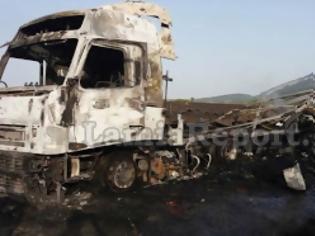 Φωτογραφία για Καταστράφηκε νταλίκα από πυρκαγιά - Πως σώθηκαν ο οδηγός και η ανήλικη κόρη του [photos]
