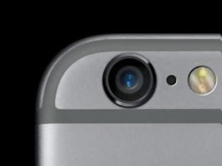 Φωτογραφία για Σε τι χρησιμεύει η πολύ μικρή τρύπα δίπλα στην κάμερα του iPhone