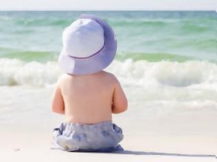 Φωτογραφία για ΠΑΓΚΟΣΜΙΟ ΣΟΚ: Μητέρα περιέγραψε πώς άφησε την 15 μηνών κόρη της σε παραλία για να ΠΝΙΓΕΙ- Μου το έλεγαν φωνές να...