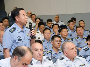 Φωτογραφία για Επίσκεψη αντιπροσωπείας Ανώτατων Αξιωματικών της Λαϊκής Δημοκρατίας της Κίνας στο ΓΕΑ