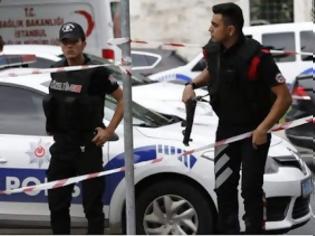 Φωτογραφία για Εξερράγη αυτοκίνητο-βόμβα στην Τουρκία -Ενας πολίτης νεκρός