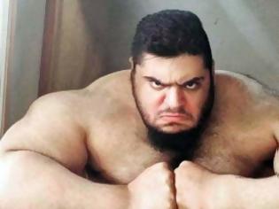 Φωτογραφία για Θα πάθετε πλάκα! Είναι ο Hulk από το Ιράν και είναι μόλις 24 ετών... [photos]