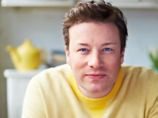 Φωτογραφία για Επέτειο γάμου έχει ο Jamie Oliver - Δείτε τη φωτογραφία από το γάμο του που έγινε viral! [photo]