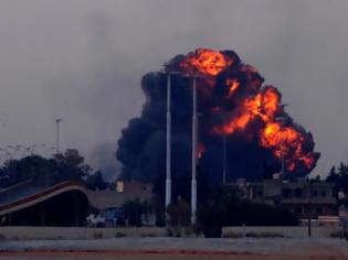 Φωτογραφία για Τέσσερις νεκροί μετά από έκρηξη παγιδευμένου αυτοκινήτου στη Βεγγάζη