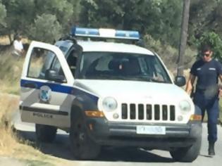 Φωτογραφία για Έλληνας νεαρός αστυνομικός έγινε viral στο twitter με τις... πόζες του [photos]