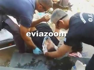 Φωτογραφία για Εύβοια: Τροχαίο με θύμα ντελιβερά - Εκσφενδονίστηκε από τη μηχανή και έπεσε στην άσφαλτο