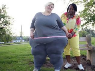 Φωτογραφία για Απίστευτη η τύπισσα: Βγάζει 2.000 δολάρια το μήνα λόγω... του βάρους της! [photo]