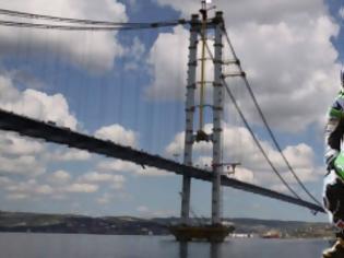 Φωτογραφία για Kawasaki H2R εγκαινιάζει γέφυρα με 400 km/h! [video]