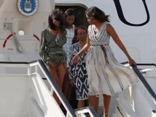 Φωτογραφία για Το «στριπτίζ» της κόρης του Ομπάμα ενώ έβγαινε απ' το αεροπλάνο