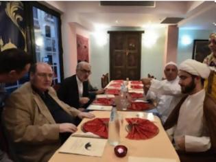 Φωτογραφία για ΣΟΚ - Σε δείπνο για το Ραμαζάνι ο Φίλης – Δεσμεύτηκε για τέμενος και νεκροταφείο [photos]